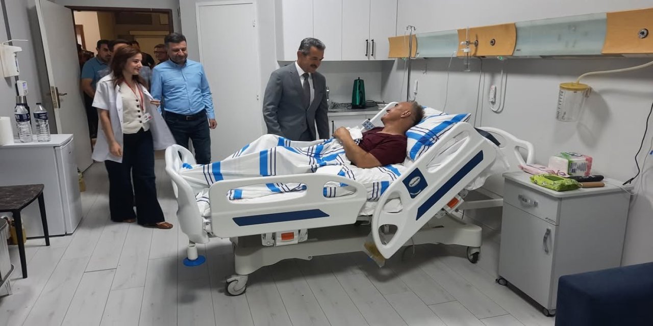 Şırnak Valisi Ekici, Kalp Krizi Geçiren Baro Başkanı Fındık’ı Ziyaret Etti