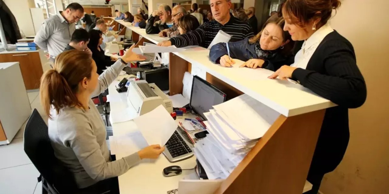 Memurların Zam Talepleri Belli Oldu! 10 Bin TL Taban, Yüzde 10 Refah, Yüzde 25 Oransal Zam