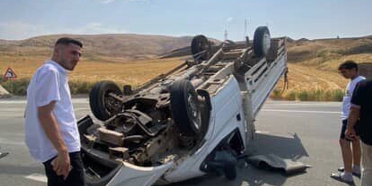 Siirt’te takla atan pikap sürücü yaralandı