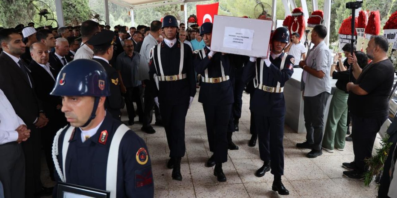 Şırnak'ta Şehit olan Jandarma Uzman Çavuş Yıldırım son yolculuğuna uğurlandı