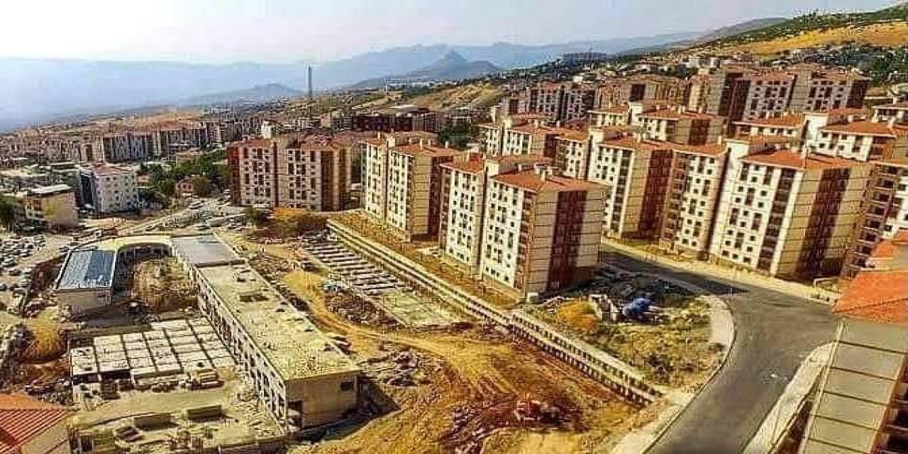 Şırnak'ta Tapularını Bekleyen Konut ve İşyerleri Sahiplerine Vekil Tatar'dan Müjde!