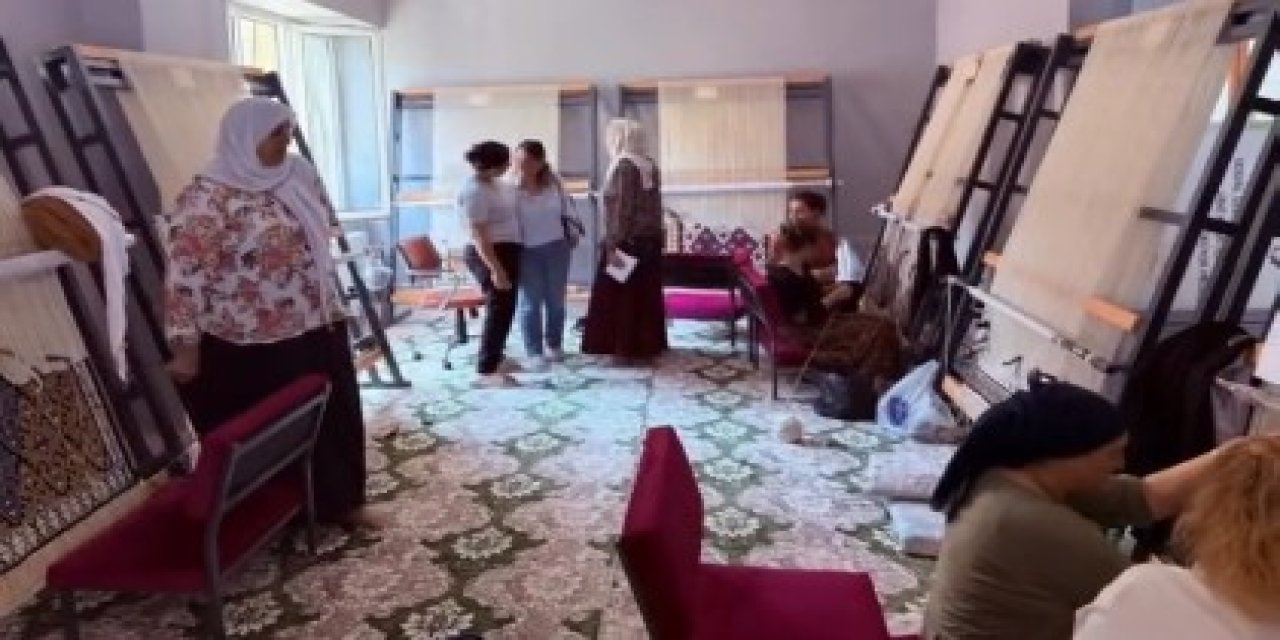 DEM Parti’li Kadın Meclis Üyelerinden Dokuma Atölyesine Ziyaret