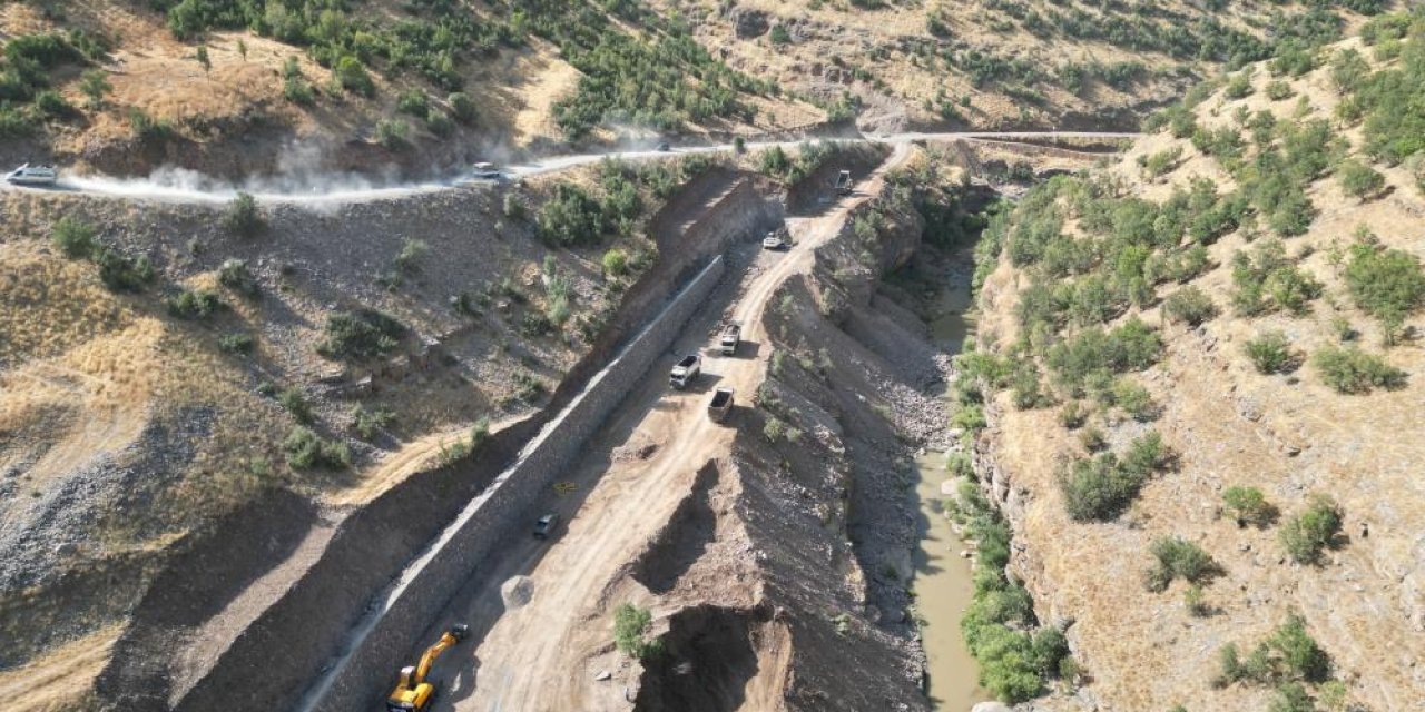 Şırnak'ta Milyon Liralık Dev Yol Yatırımı: Çalışmalara Başlandı!