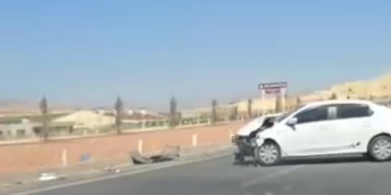 Siirt'te iki aracın çarpıştığı kazada 3 kişi yaralandı