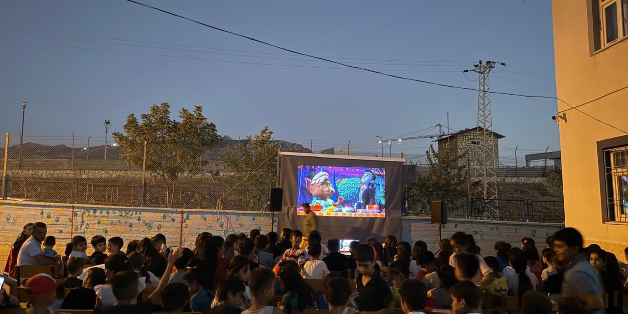 Şırnak’ta Köy Çocukları İlk Defa Sinema İle Buluştu