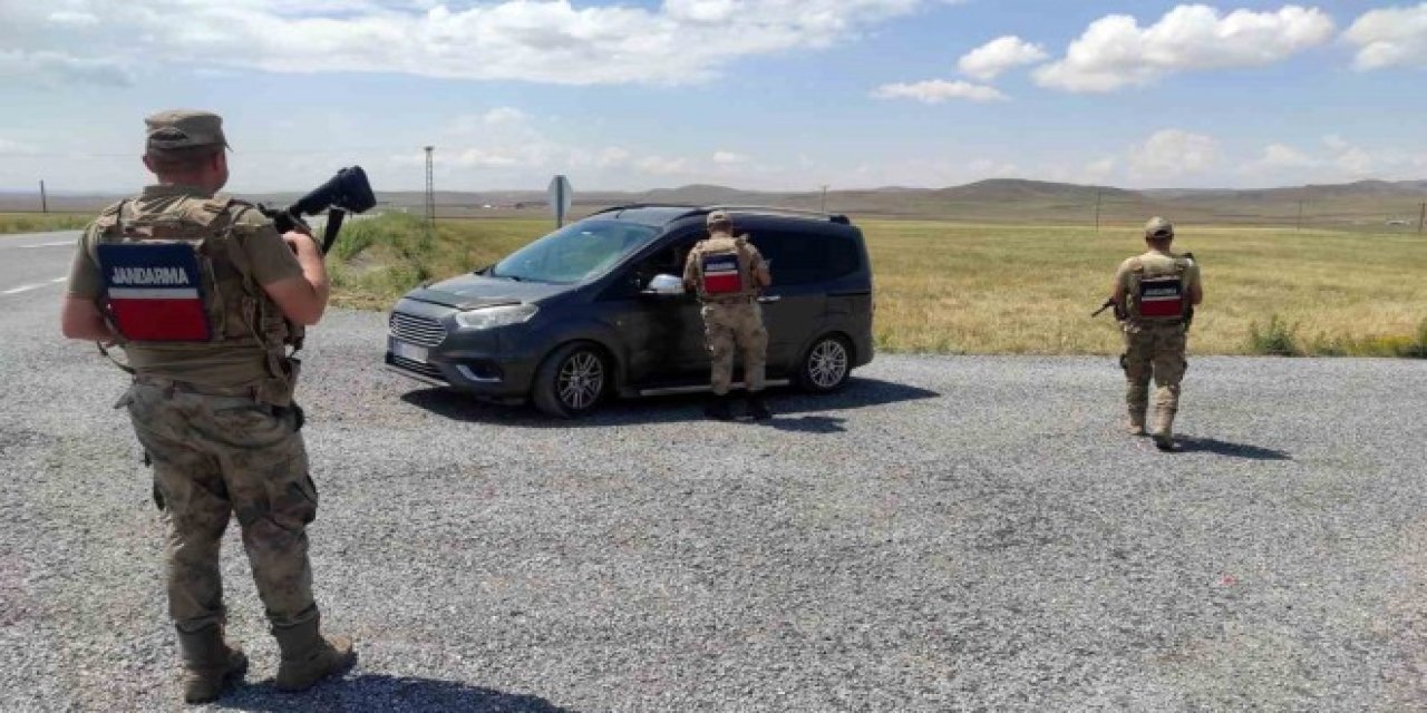Van’da aranan 9 kişi yakalanarak tutuklandı