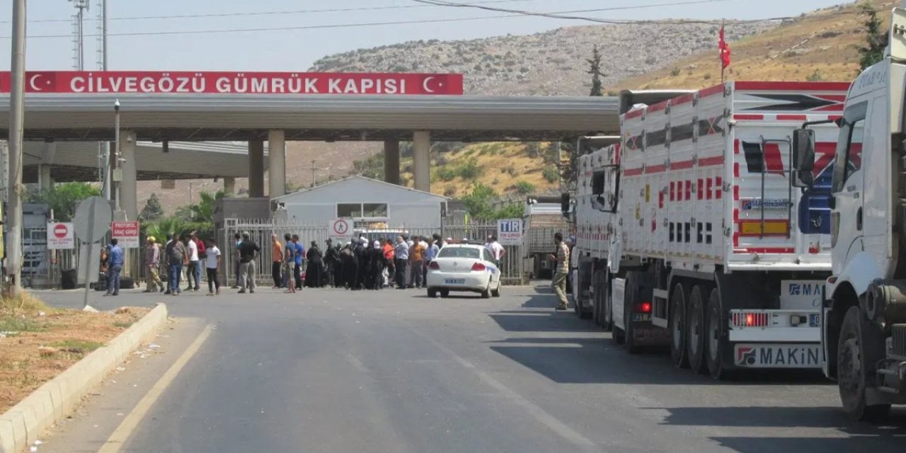 Suriye Türkiye'den giden 20 ürünün girişini yasakladı
