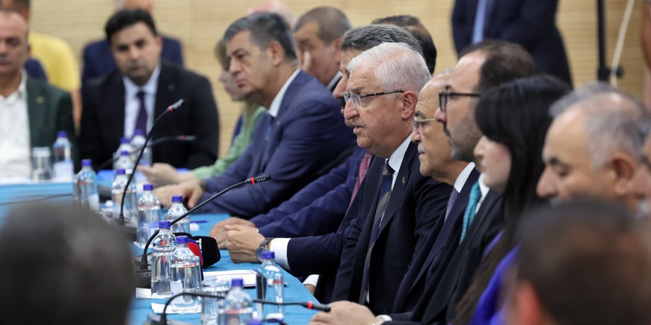 Milli Savunma Bakanı Yaşar Güler’den Şırnak ve Hakkari’deki Yerel Gazetelere İlan Müjdesi