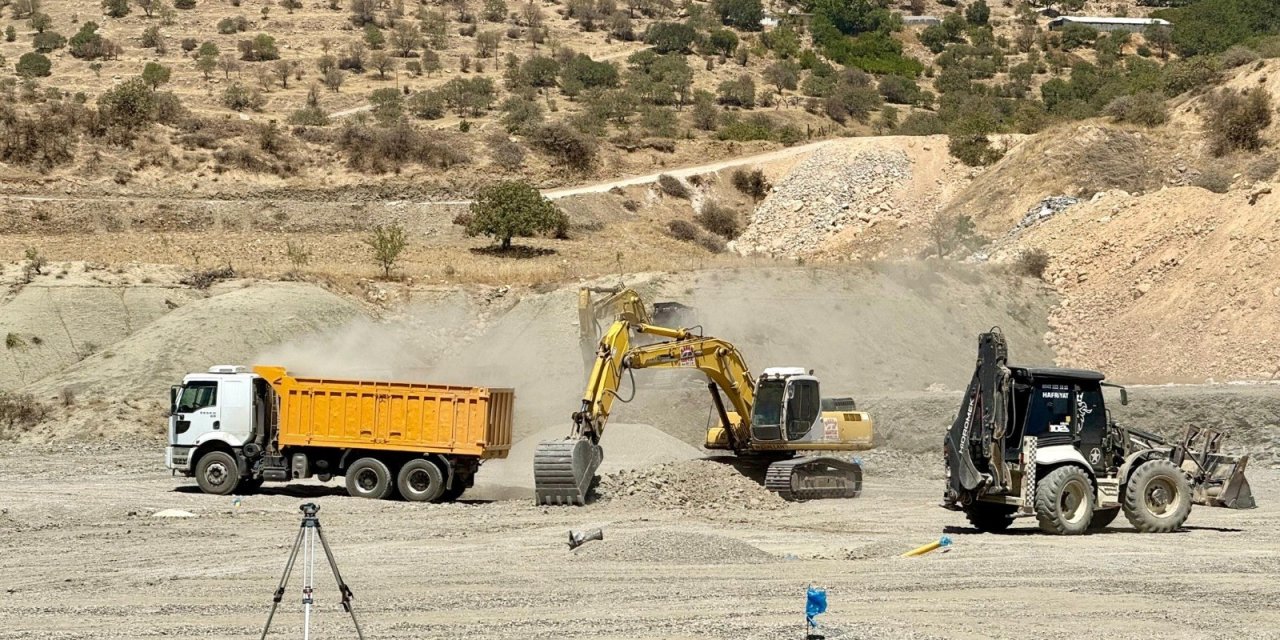 Mardin'de UEFA Standartlarına Uygun 2 Yeni Stadyumun Yapımına Başlandı