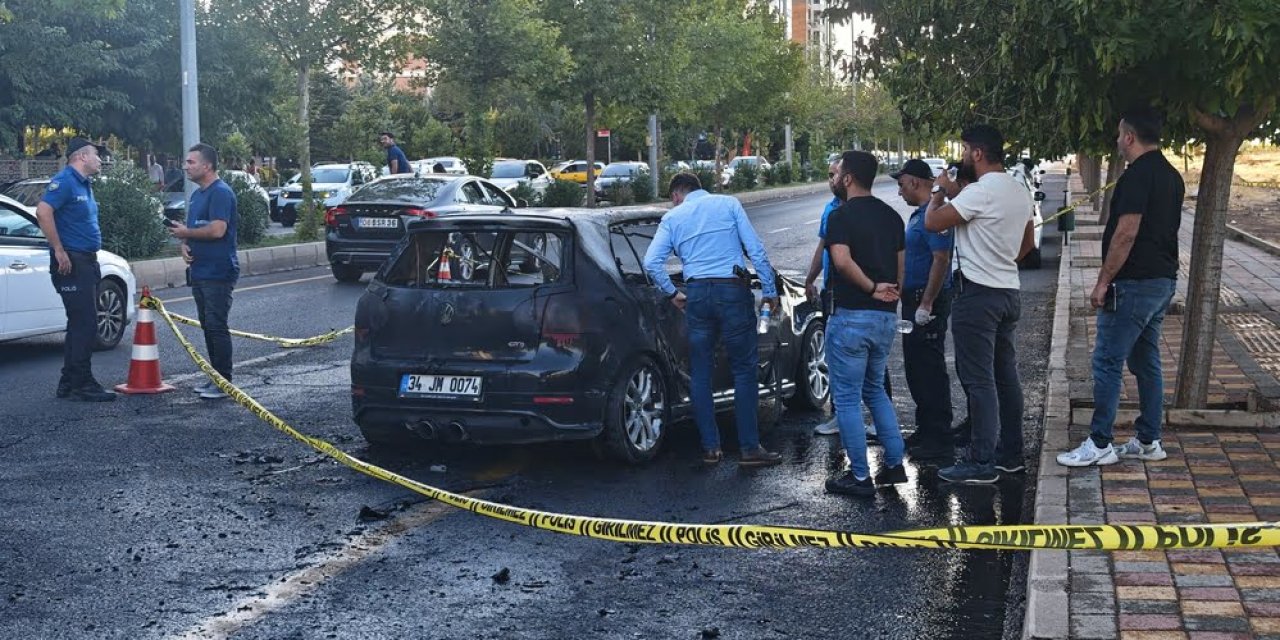Diyarbakır'da silahlı kavgada 1 kişi ağır yaralandı, otomobil ateşe verildi