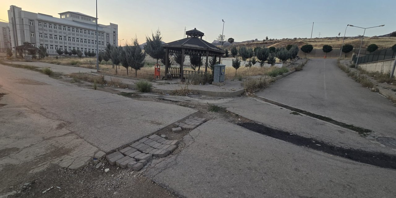 Şırnak’ta Eğitim Yılı Sancılı Başlıyor: Okullar Bölgesinde Yol Sorunu
