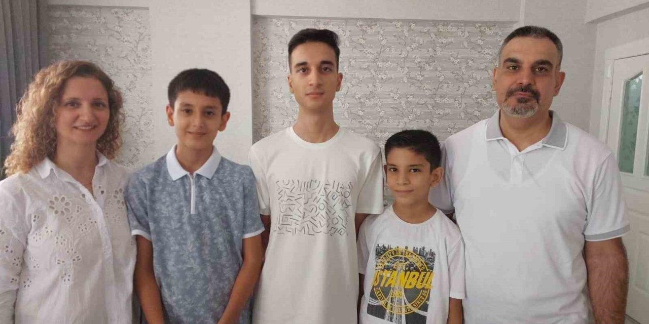 Yks Türkiye Birincisi Ahmet Eren Özyurtseven’in Tercihi Belli Oldu