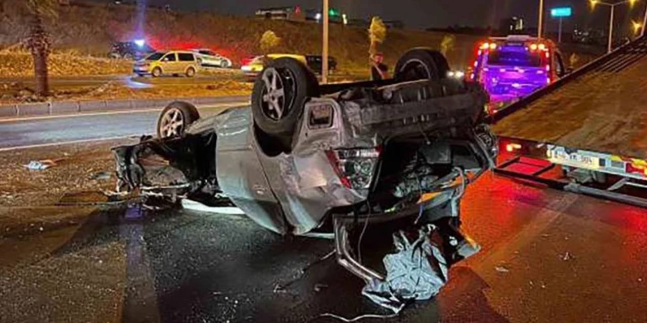 İki otomobilin çarpıştığı kazada  4’ü ağır 9 kişi yaralandı