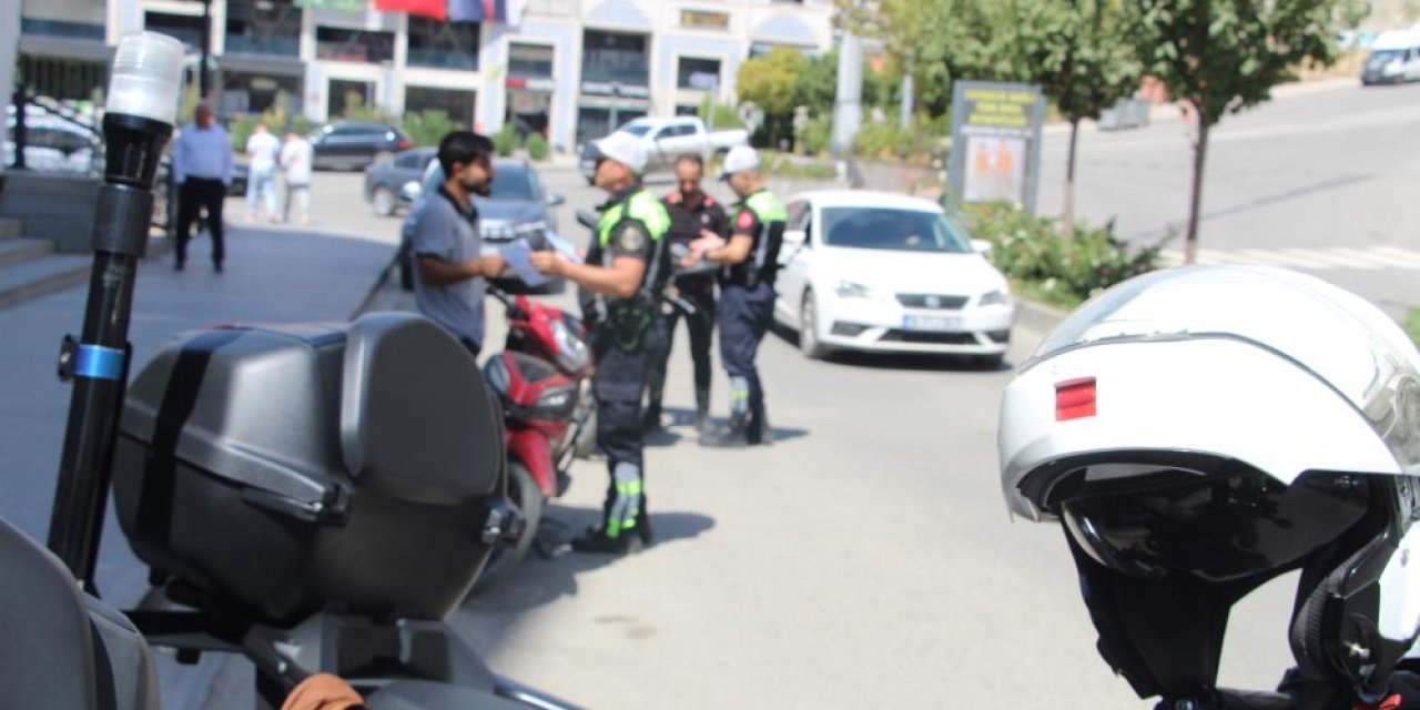 Şırnak’ta Motosiklet Sürücülerine Bilgilendirme Yapıldı