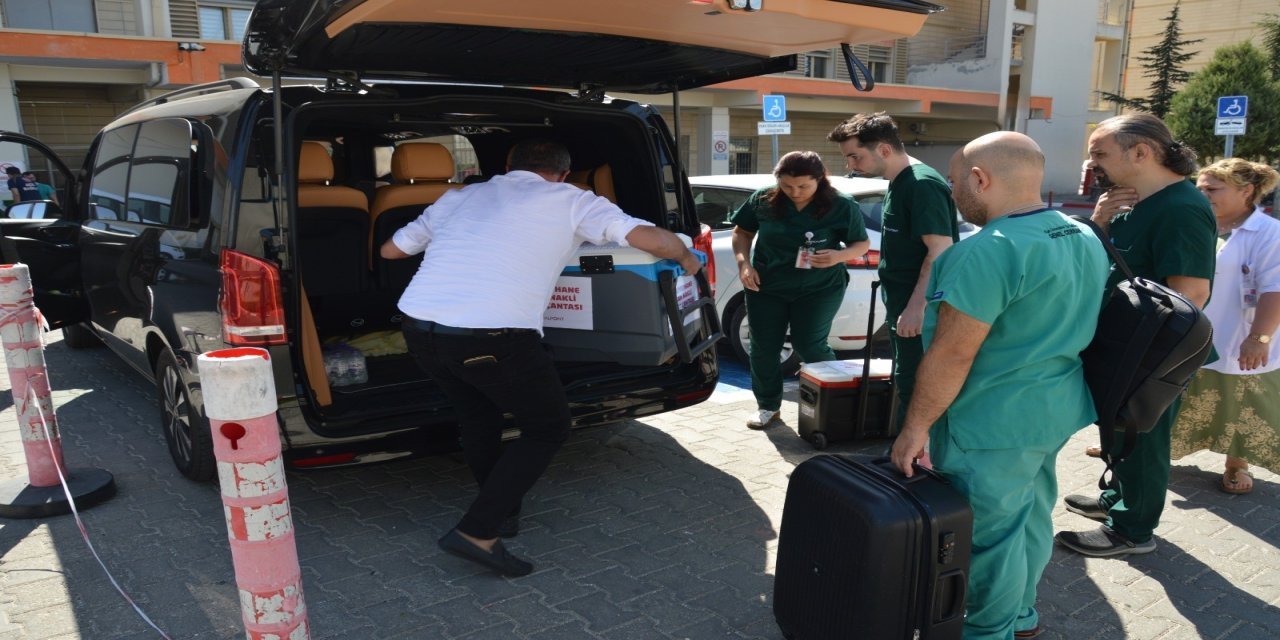 68 Yaşındaki Hasta Üç Kişiye Can Oldu!