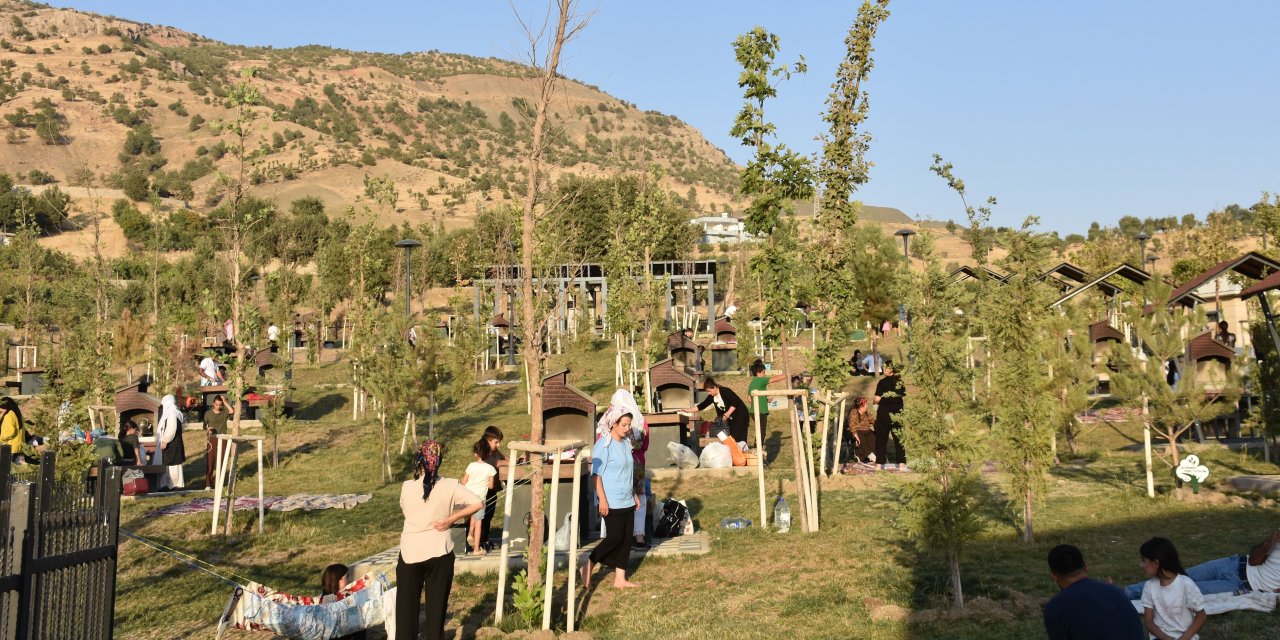"Millet Bahçesi" Şırnaklıların uğrak noktası oldu