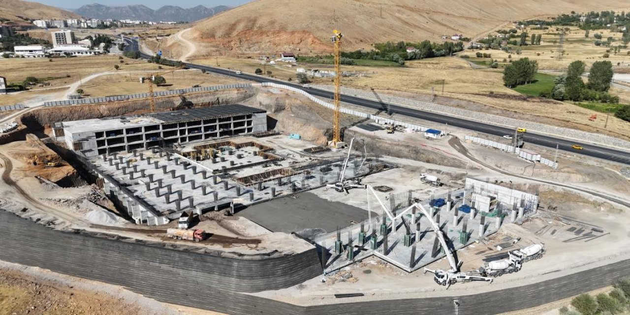 Bitlis’te tıp fakültesinin kurulması sevinci yaşanıyor