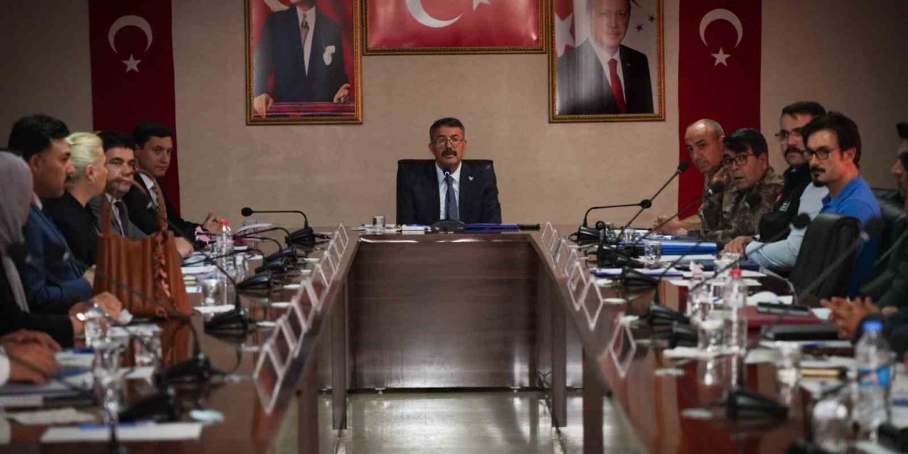 Hakkâri’de kadına şiddetle mücadele toplantısı gerçekleştirildi