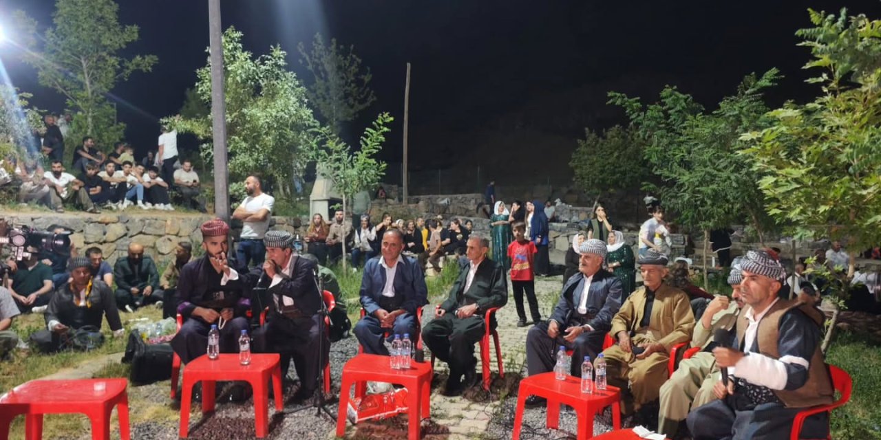 Uludere’de Dengbêjlik Geleneği Dinletiyle Yaşatıldı