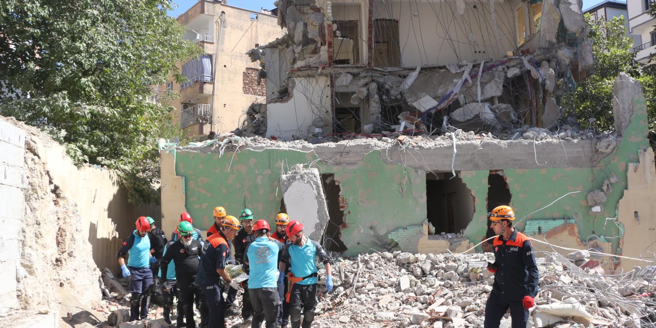 Şırnak Merkezli, 15 İlin Katılımıyla Dev Deprem Tatbikatı