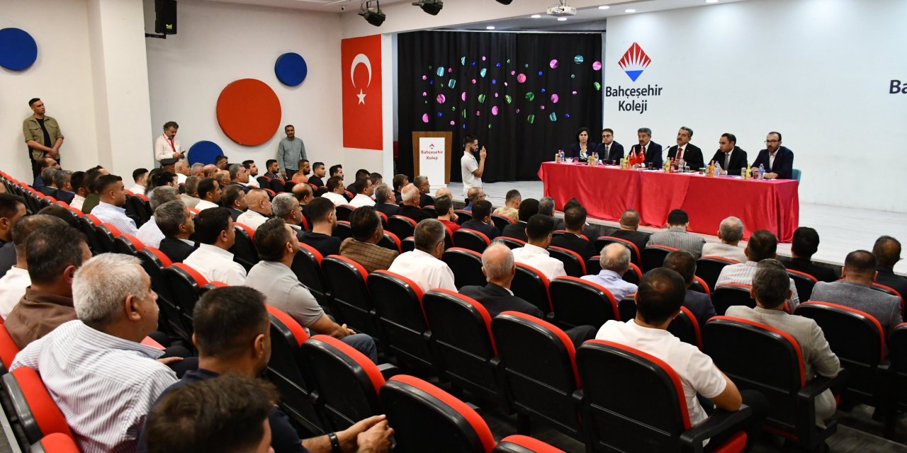 Silopi’de Muhtarlar ile İstişare ve Değerlendirme Toplantısı