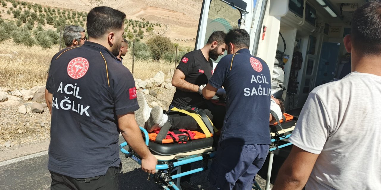 Şırnak'ta iki otomobilin çarpıştığı kazada 2 kişi yaralandı