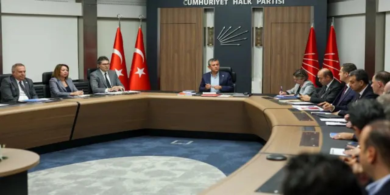 CHP Kurultay İptali Davası Ertelendi