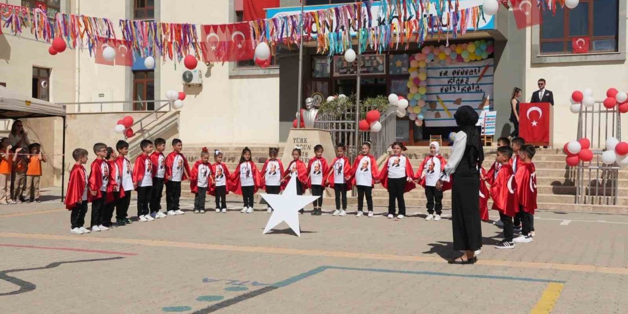 Cizre’de İlköğretim Haftası Coşku İle Kutlandı