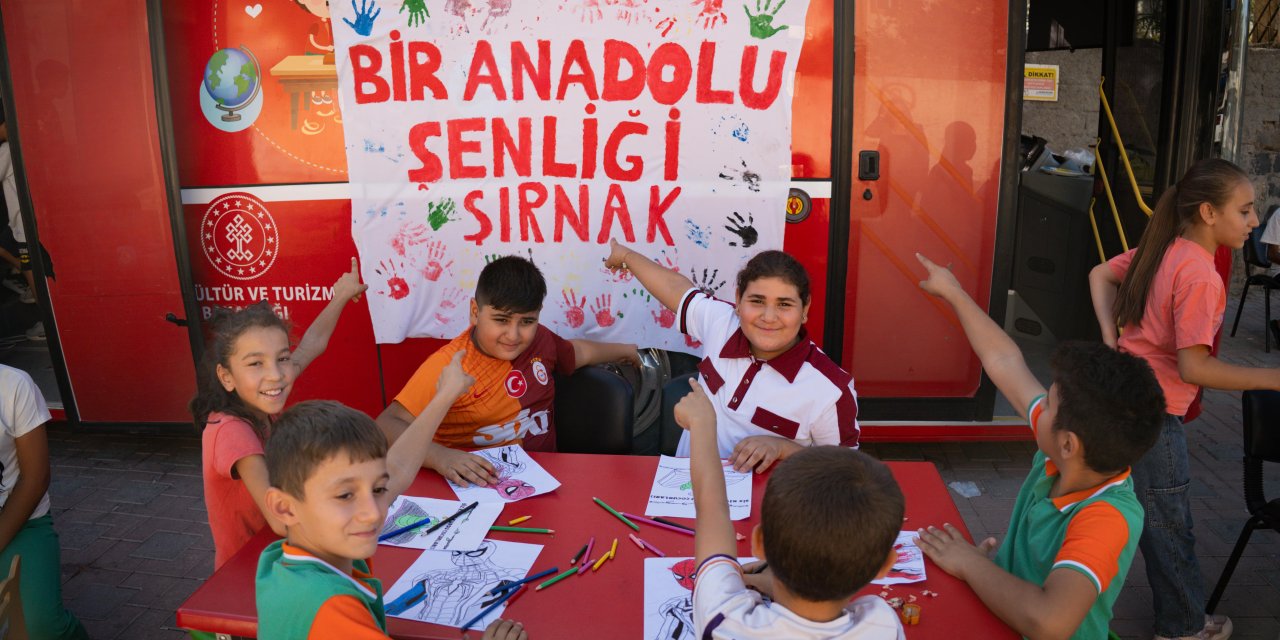 Bir Anadolu Şenliği Coşkusu Şırnak’ta Devam Ediyor