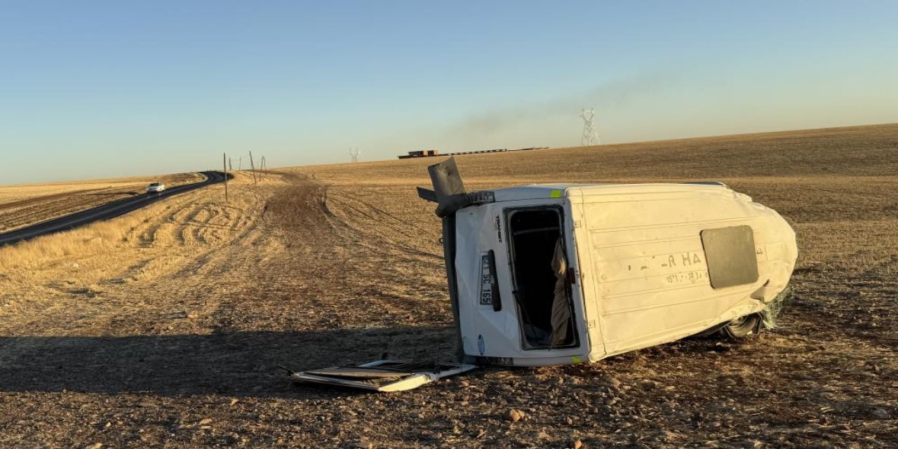 Öğrenci servisi ile otomobil çarpışması sonucu 9 kişi yaralandı