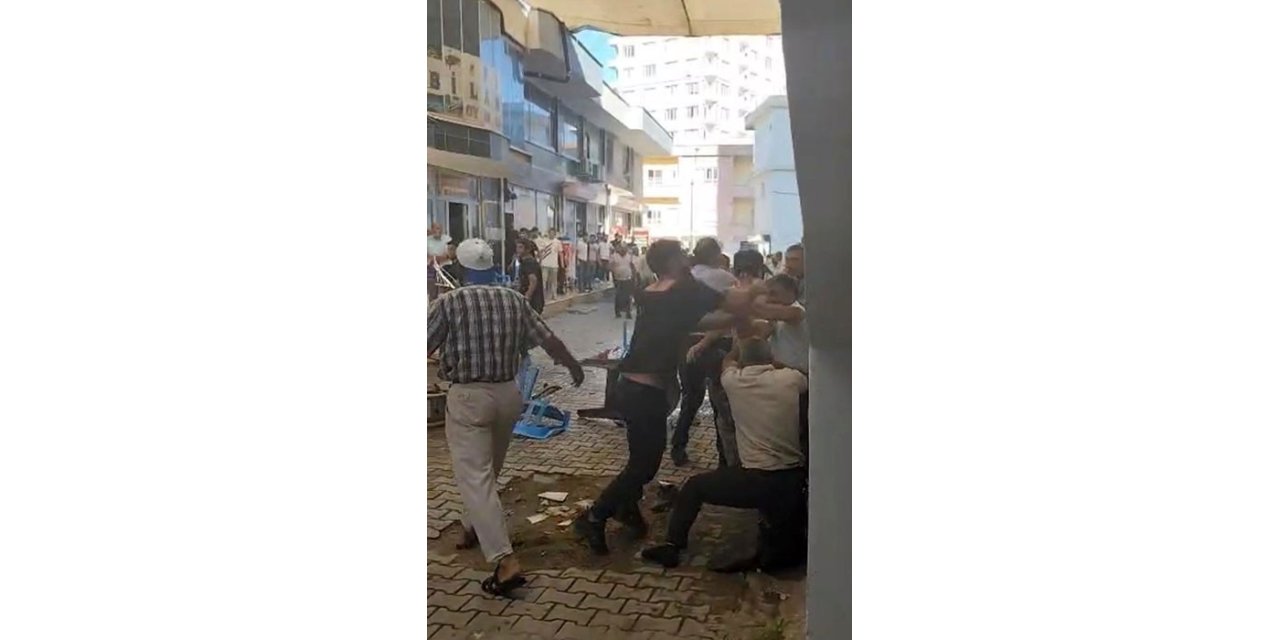 İki grup arasında Taşlı Sopalı Kavga: 6 Yaralı