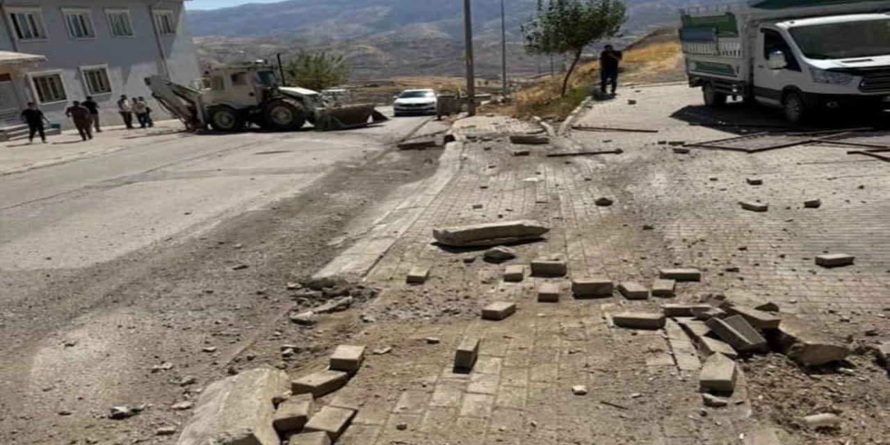 Şırnak'ta Zırhlı İş Makinası Transit Aracına Çarptı