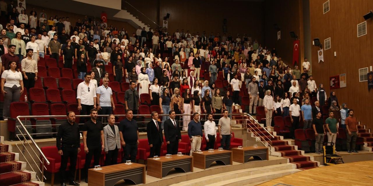 Şırnak Üniversitesi’nde Yeni Öğrencilere Oryantasyon Eğitimi