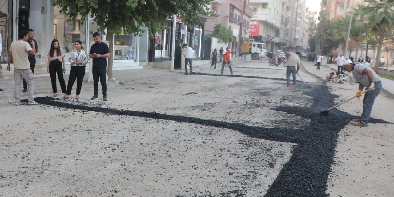 Cizre’de Doğalgaz Çalışmalarının Ardından Asfaltlama Seferberliği Başladı