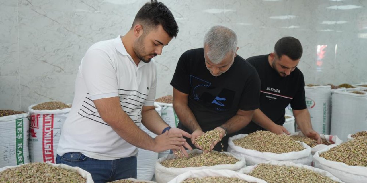 Antep Fıstığına İthalat İzni Çıkıcınca Fiyatlar Ve Satışlar Düştü