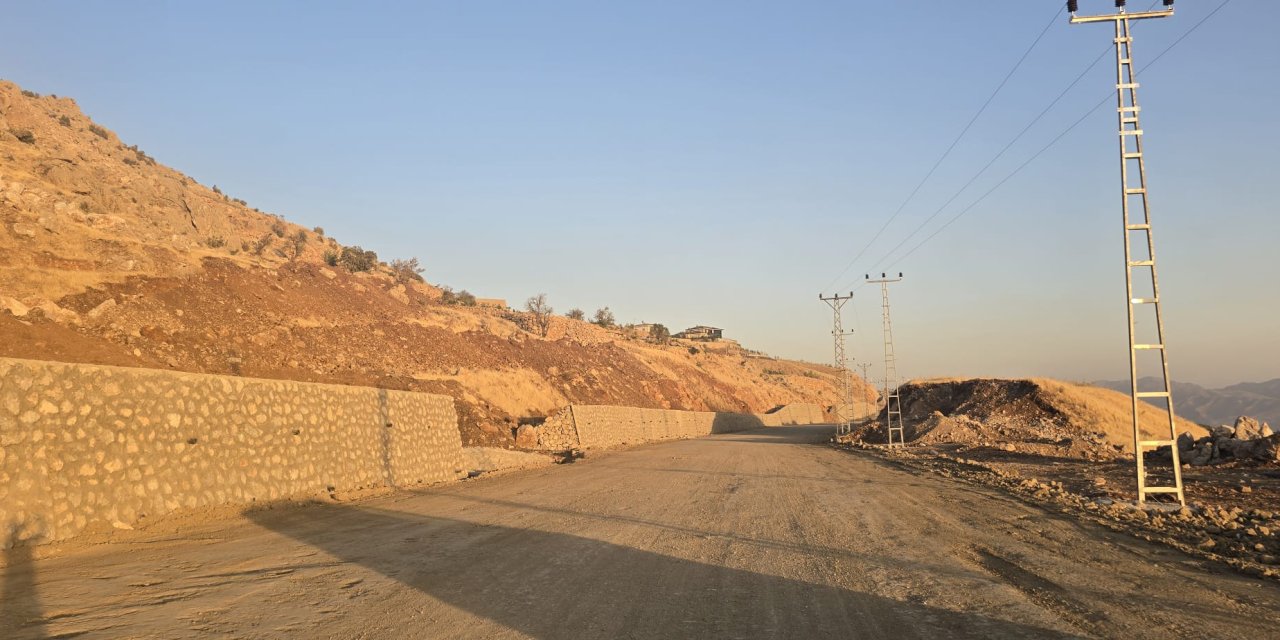 Şırnak Van Yolu’nda Şok Gelişme: Ödenek Krizi İşçileri Vurdu, Çalışmalar Durma Noktasında!