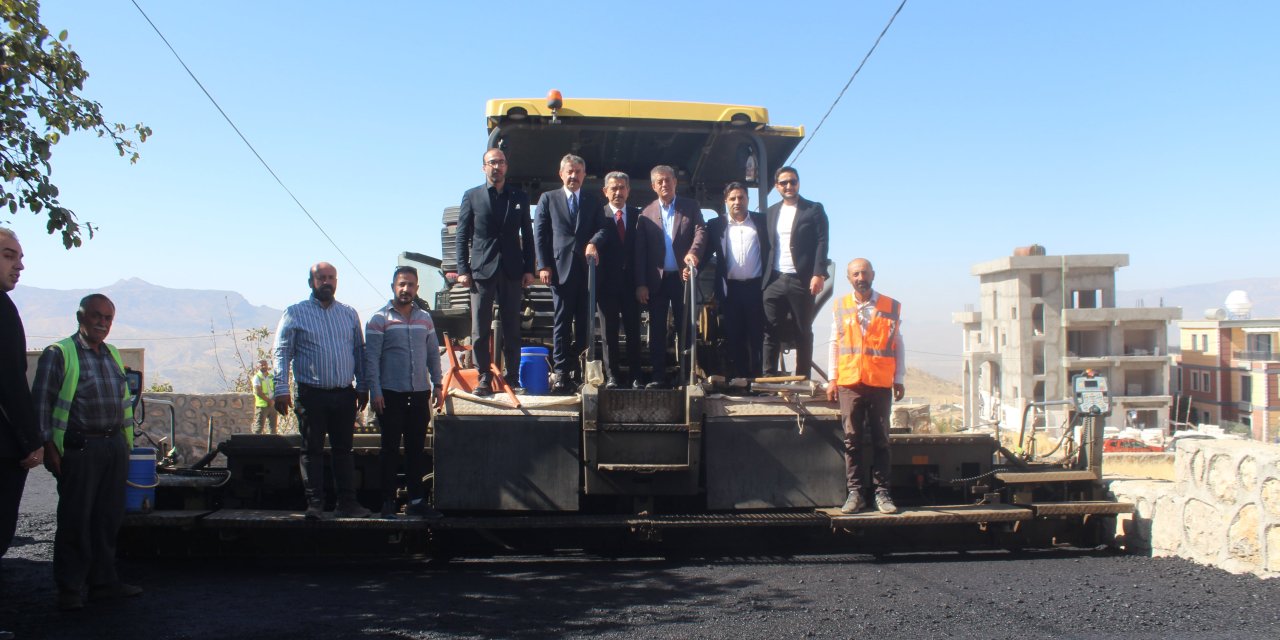 Şırnak’a Renk Katan Turgut Özal Yaşam Parkı’nda Asfalt Serimi