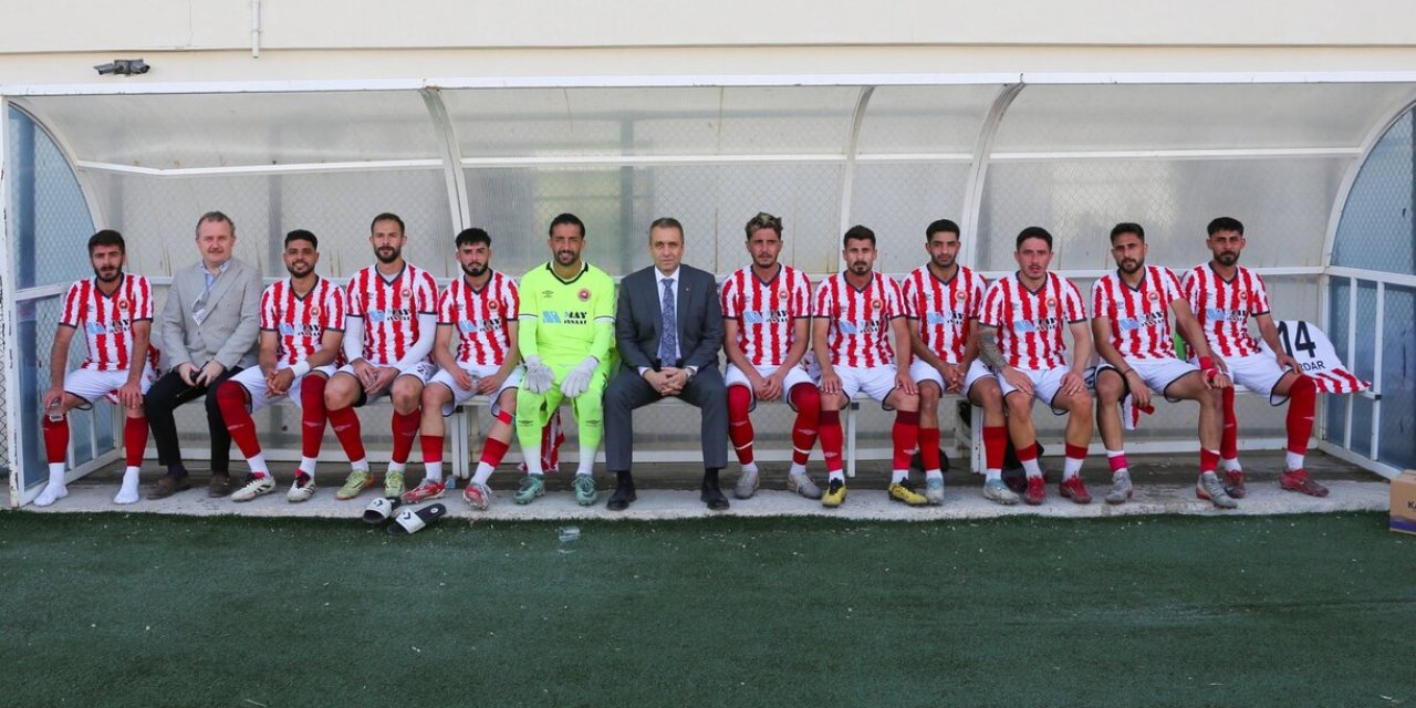 Emniyet Müdürü Sazak, hazırlık maçında Şırnak Petrolspor ile bir araya geldi