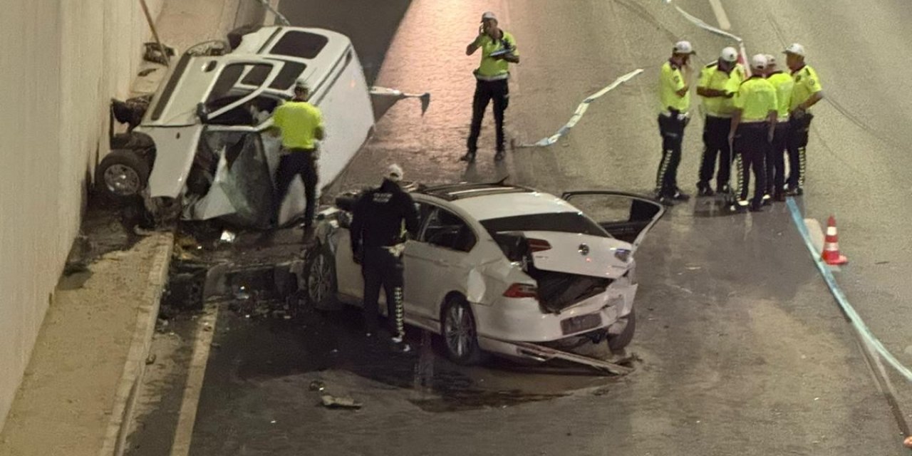 Şanlıurfa'da Zincirleme Trafik Kazasında 1 Kişi Öldü, 4 Kişi Yaralandı