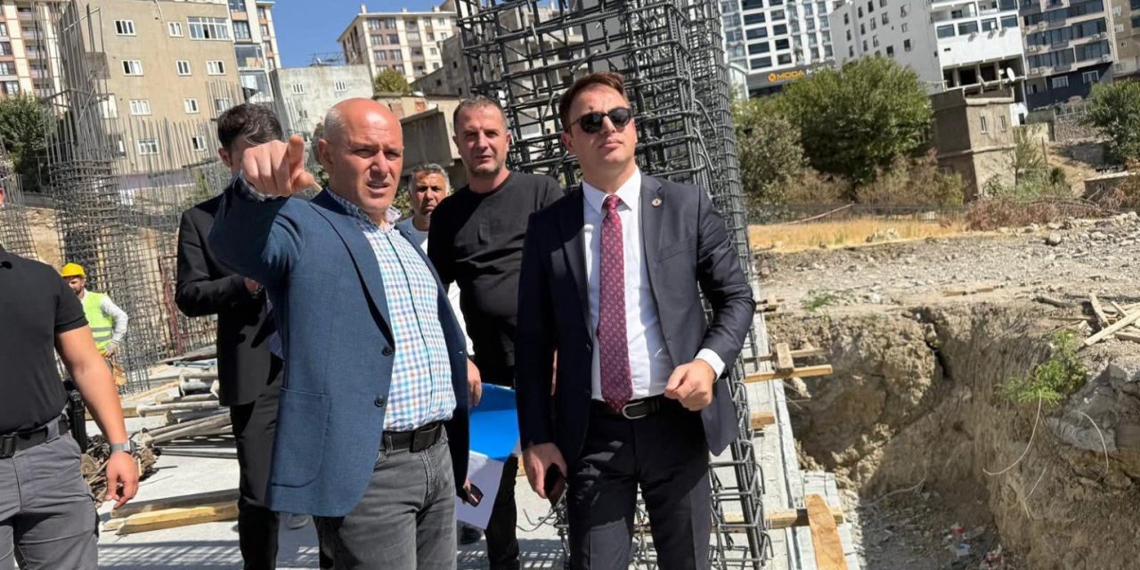 Vali Yardımcısı Çiçek Okul İnşaatlarını İnceledi