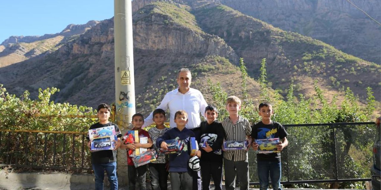 Şırnak Emniyeti, Çocukların Taleplerini Yerine Getirme Sözü Verdi