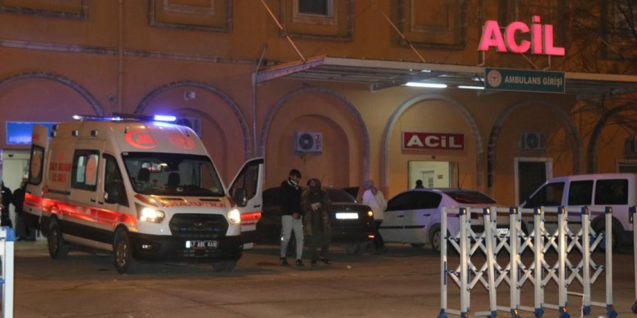 Kızıltepe'de iki otomobilin çarpıştığı kazada 5 kişi yaralandı