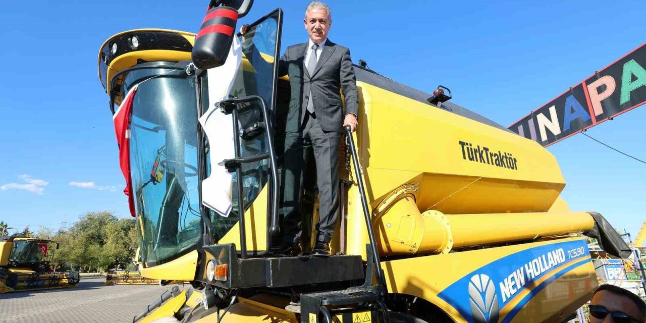 Mardin’de 16 kooperatife biçerdöver desteği verildi