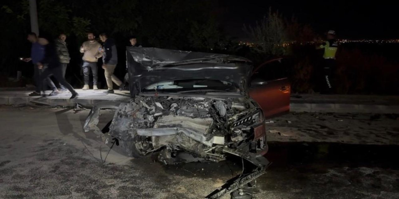 Dur ihtarına uymayan araç faciaya davetiye çıkardı: 7 kişi yaralandı