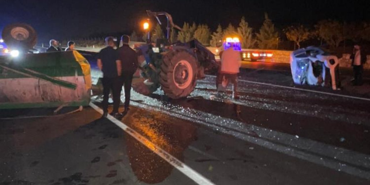 Siirt'te hafif ticari araç ile traktörün çarpıştığı kazada 2 kişi yaralandı