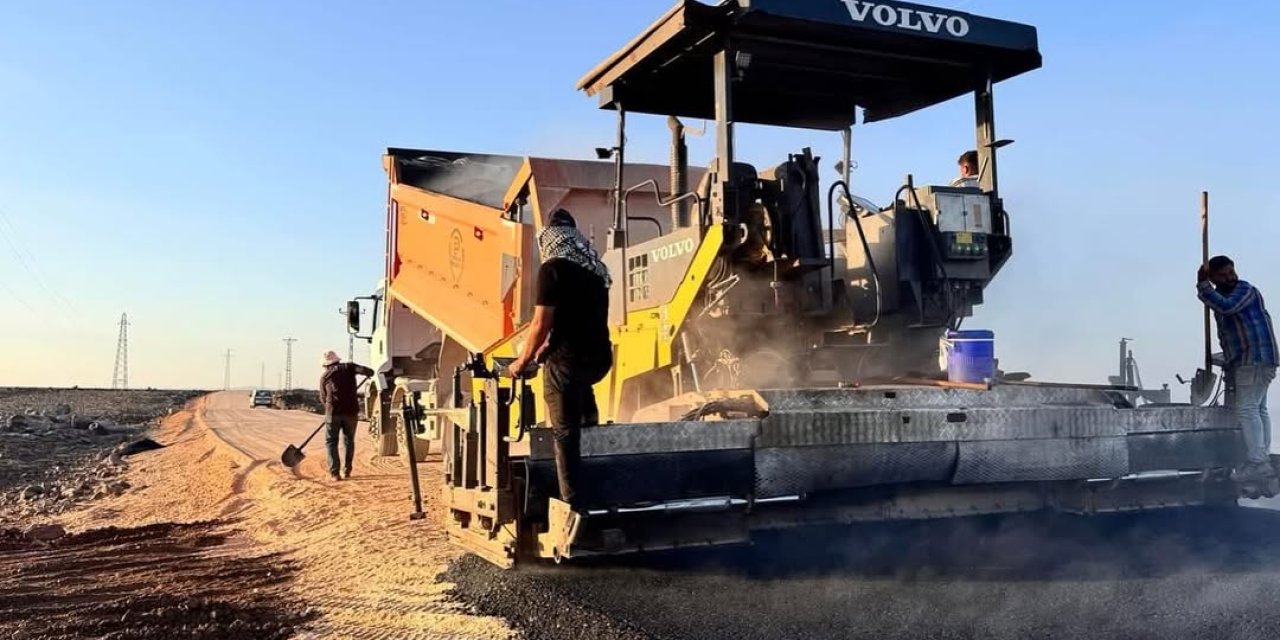 İdil Köşklü Köyü’nde 7 Kilometrelik Sıcak Asfalt Çalışması Başladı