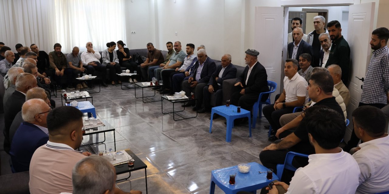 Şırnak’ta 10 Yıllık Husumeti DEM Parti ve DBP Bitirdi! Aileler Barıştırıldı