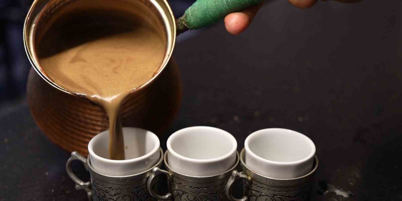 Gaziantep’in Köklü Lezzetlerinden Menengiç Kahvesi Yoğun İlgi Görüyor