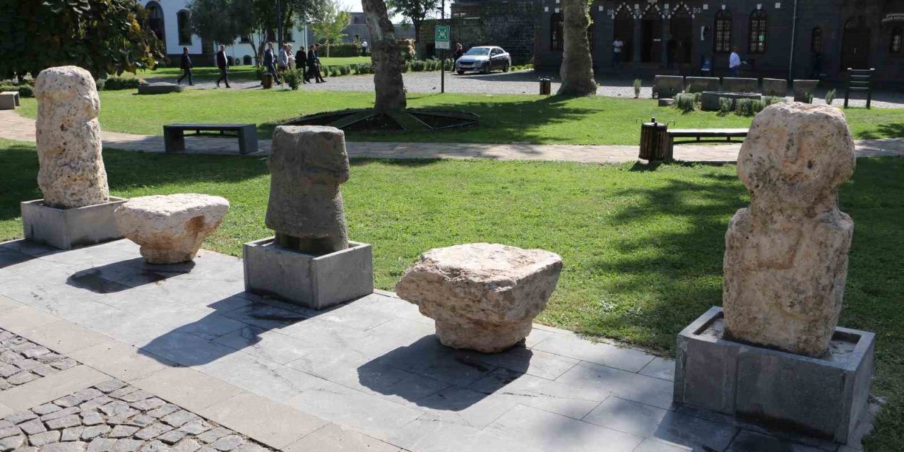 Tarihteki İlk Kral Sargon’un İki Heykeli Diyarbakır Müzesi’nde Ziyarete Açıldı