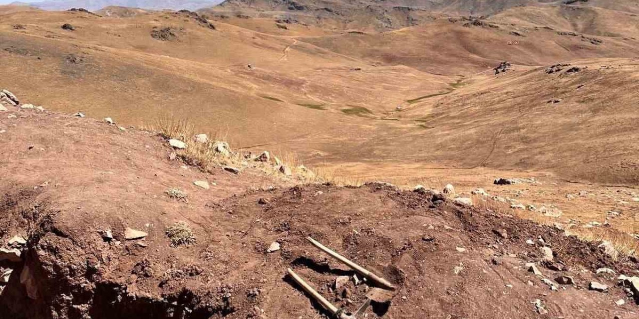 Van’da define arayan şahıslar suçüstü yakalandı